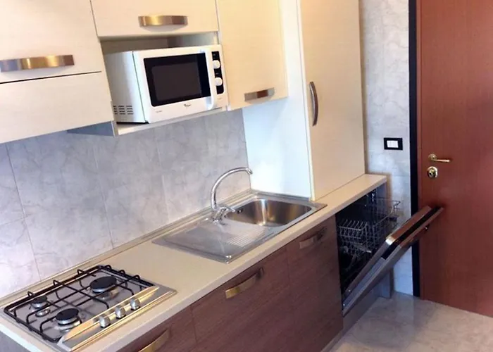 Spend Your In Our Beautiful Flat-beahost *