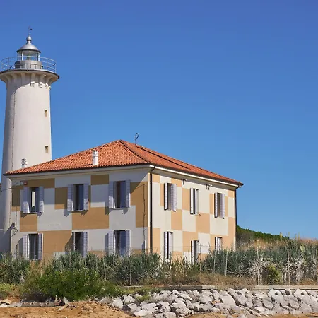 Spend Your In Our Beautiful Flat-beahost דירה